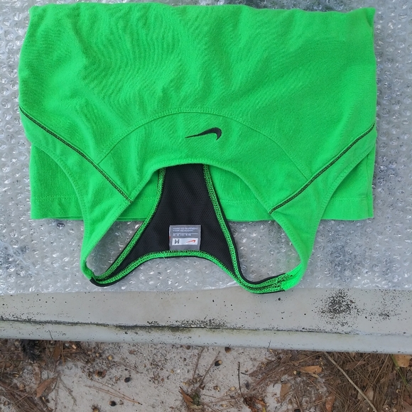 3/$40 Nike Sports Top Bra - Picture 5 of 5